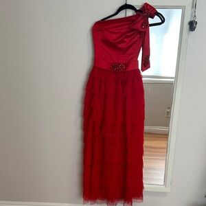 Chic One-Shoulder Red Dress with Floral Accents